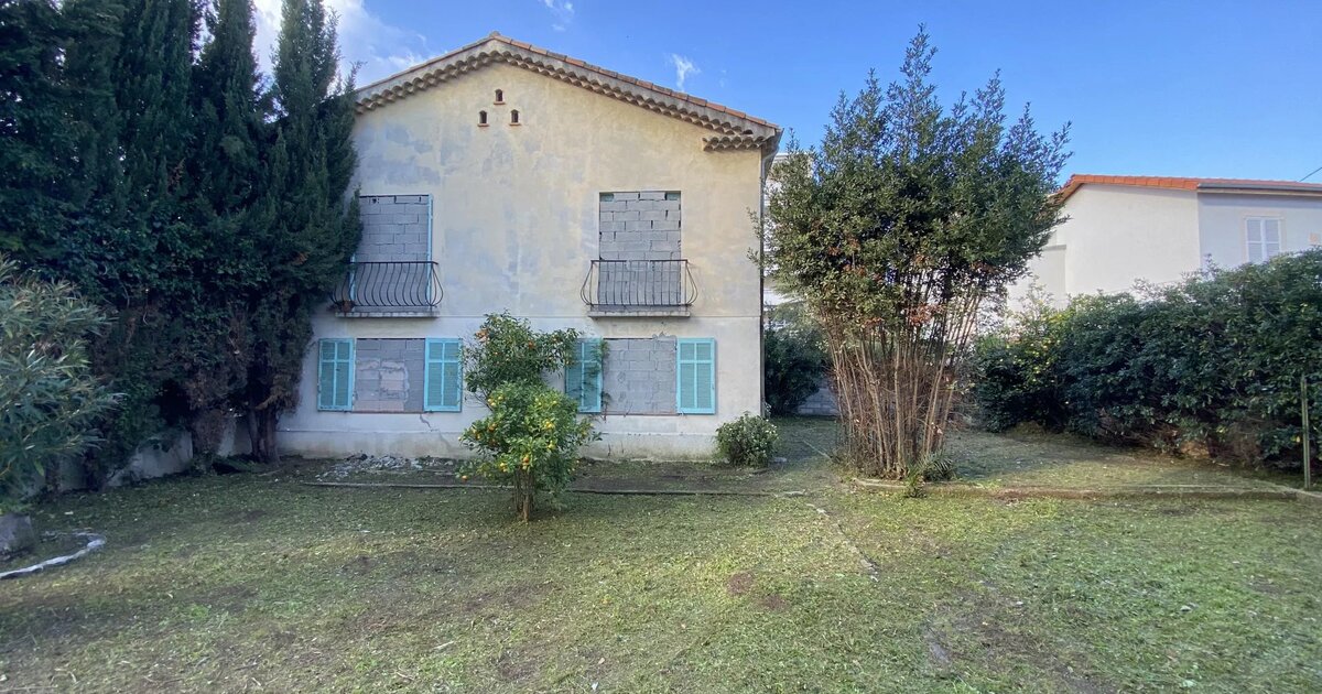 Zeer mooi en charmant huis om te renoveren in de wijk Palm Beach Te